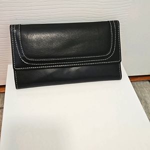 ARGENTINE BLACK LEATHER WALLET.  NEW WITHOUT TAGS.